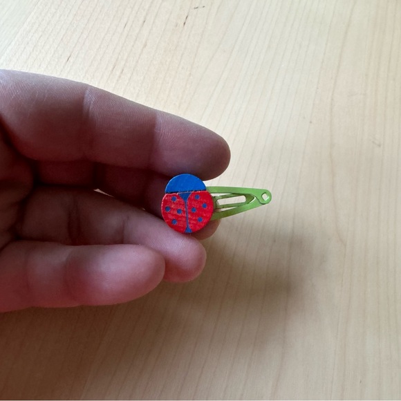Free with purchase - Kids hair clip ladybug - Picture 3 of 3